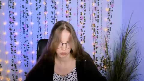 alice_cold online show from September 22, 5:39 am