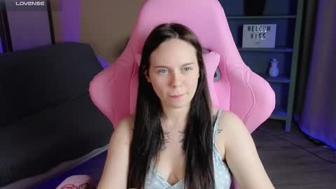 Alice online show from October 8, 9:30 pm