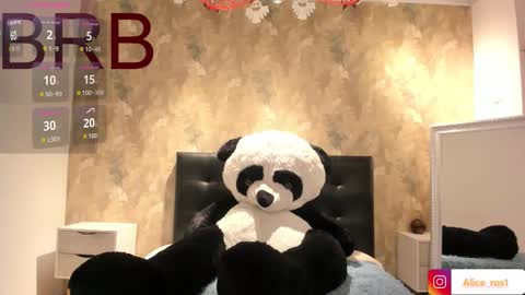 Snapshot of alice_rose5 chatting on October 15, 3:09 am Alice online show from October 15, 3:09 am