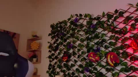 alice_rous21 online show from October 23, 2:34 pm