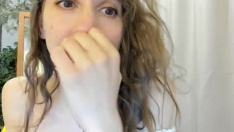 Alice Love you all  online show from May 22, 9:13 pm