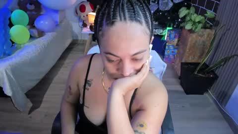 Alice online show from December 13, 1:22 pm