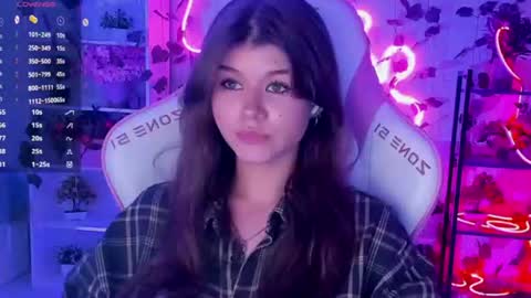Alice online show from July 7, 7:49 pm