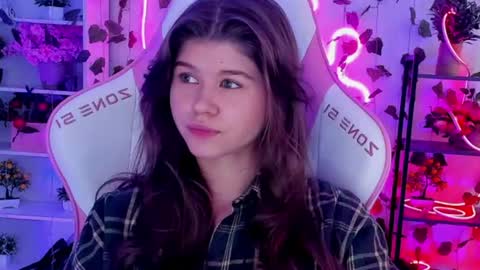 Alice online show from June 24, 2:05 pm