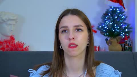 Alice online show from December 15, 6:51 am