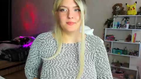 AliceCasey online show from October 7, 9:03 am