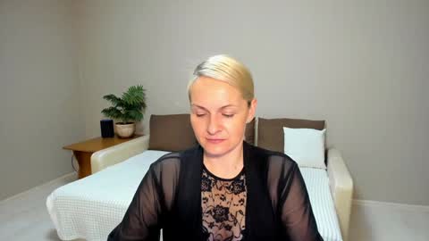 Snapshot of alicee__grace chatting on January 30, 7:37 pm Alicee online show from January 30, 7:37 pm