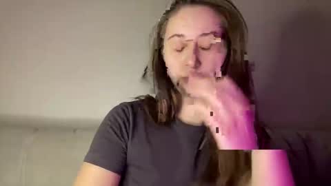 aliceinlustland online show from March 10, 5:39 pm