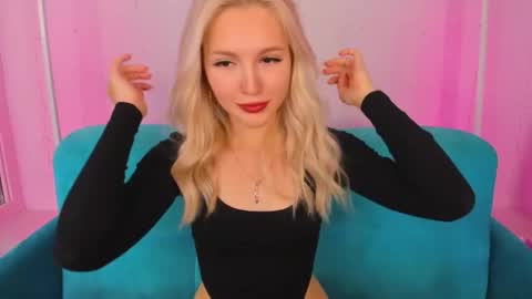 alicemonro online show from October 28, 10:10 am