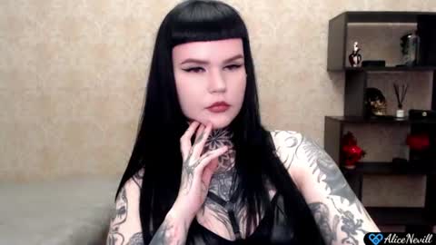 Alice online show from July 28, 3:43 pm