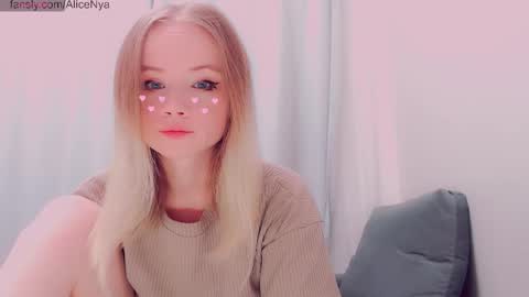 Alice online show from December 15, 4:18 am