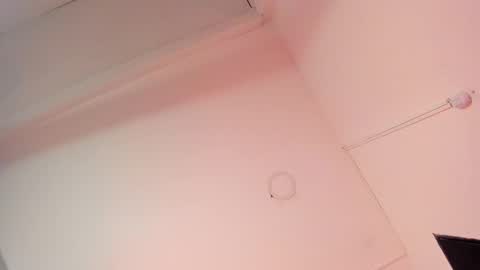 Snapshot of alicepoixxxon chatting on October 21, 5:22 am ALICE online show from October 21, 5:22 am