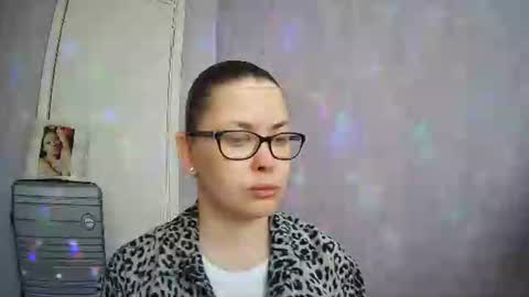 AlicexFresh online show from April 15, 11:55 am