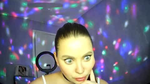 Snapshot of alicexfresh chatting on October 23, 12:00 pm AlicexFresh online show from October 23, 12:00 pm