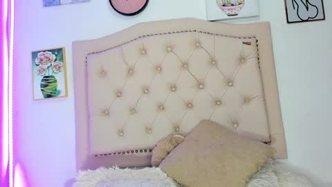       online show from February 7, 1:36 am