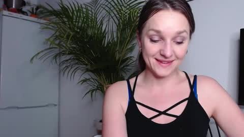 Alicia online show from February 13, 3:03 pm