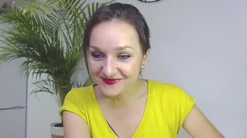 Alicia online show from December 11, 3:58 pm