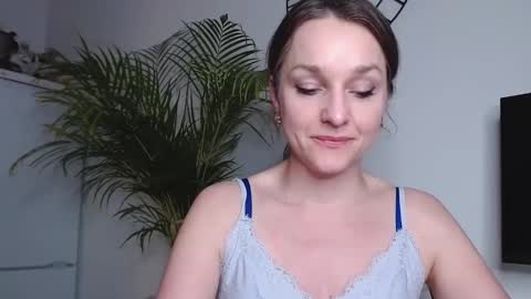 Alicia online show from February 12, 4:22 pm