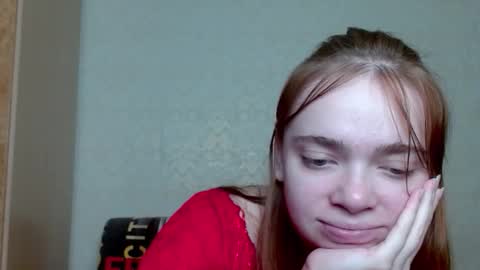 Snapshot of aliiice_stone chatting on October 28, 2:39 am Alice online show from October 28, 2:39 am