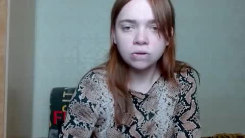 Snapshot of aliiice_stone chatting on October 8, 6:12 pm Alice online show from October 8, 6:12 pm