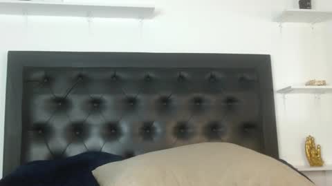 alika_jonhson_ online show from November 7, 6:46 pm