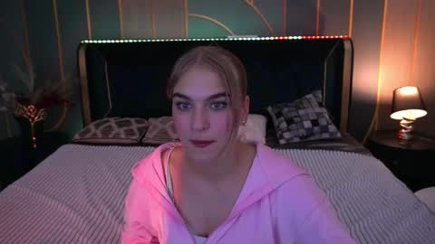 Alina online show from November 10, 8:59 pm