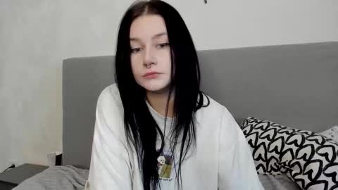 Aline Greeeen online show from November 7, 6:52 am