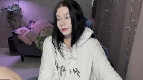 Aline Greeeen online show from November 25, 8:38 am