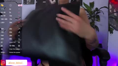 alison_wynter online show from October 27, 4:30 am