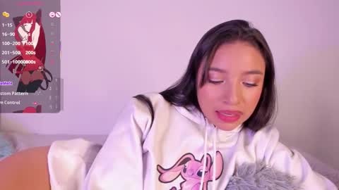 Mara  Isabel online show from November 12, 2:09 am