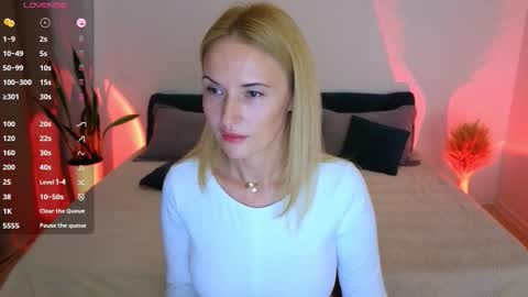 alisssarose online show from October 3, 9:53 pm