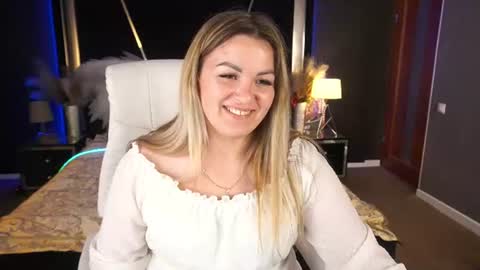 alissyagrayy online show from June 26, 7:04 pm