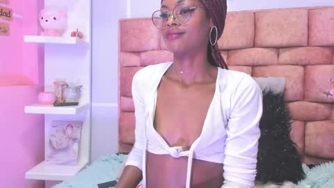 Snapshot of alix_noa chatting on September 26, 10:40 pm alix noa online show from September 26, 10:40 pm