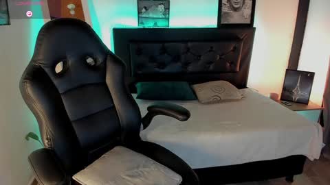 Alizee online show from January 29, 10:53 pm