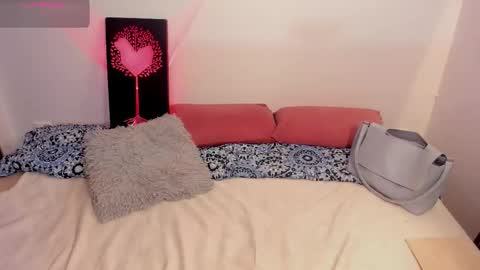 Alizee online show from September 25, 12:32 am