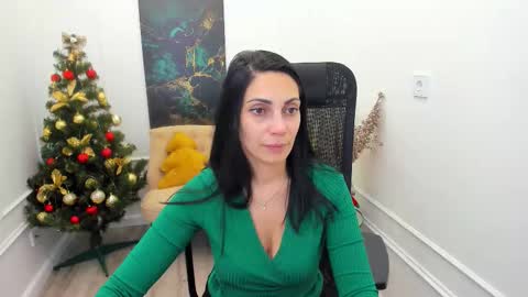 allayerty online show from December 15, 11:37 am