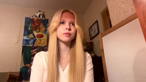 Lina online show from October 27, 5:36 am