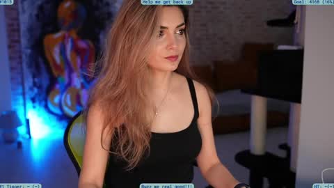 Snapshot of alliesynns chatting on February 17, 1:33 pm Allie online show from February 17, 1:33 pm