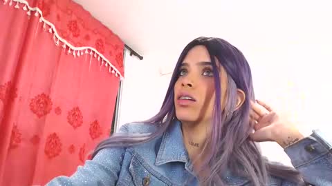 Salome  online show from February 17, 6:09 am