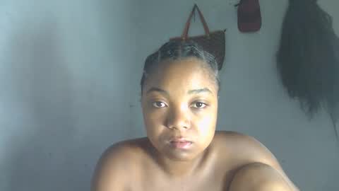 allizida01 online show from January 14, 11:48 am