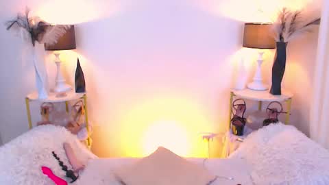 Brianna online show from February 12, 8:05 am