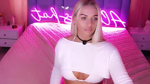 AlwaysHot online show from March 14, 3:07 am