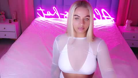 AlwaysHot online show from November 4, 2:27 am