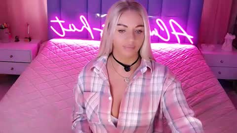 AlwaysHot online show from March 24, 2:28 am