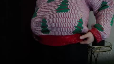         online show from November 25, 10:21 pm