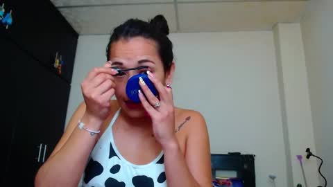 Allyson collins online show from December 1, 10:01 pm