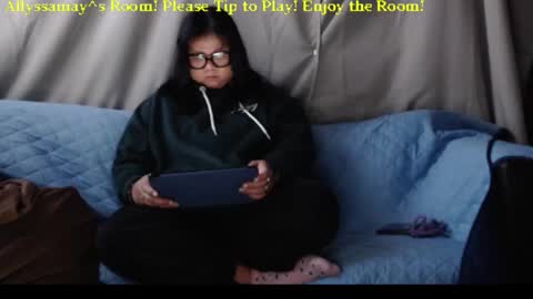 Allyssamay online show from March 7, 6:20 am