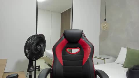 ALMA FENIX  online show from November 10, 12:22 pm