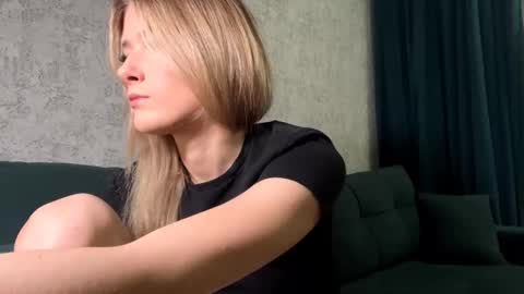 Arina online show from September 25, 3:44 pm