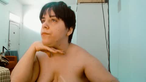 Almond online show from December 15, 4:12 pm